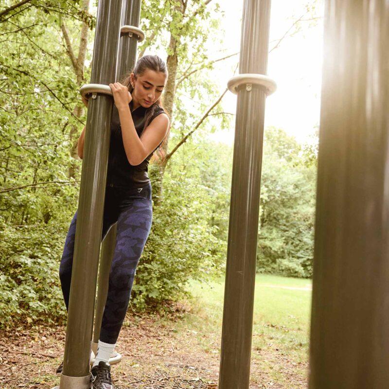 Jungle Walk - Obstacle that challenges balance and strength